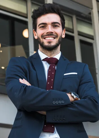 Our Financial Experts The Team  Member Solution. - 雷速
